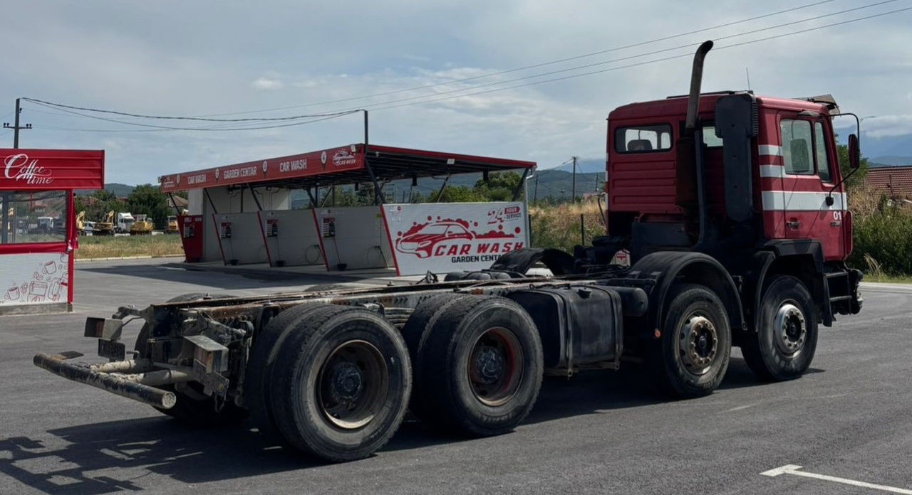 MAN 32.322 8x4 chassis - spring - Chasis camión: foto 3 MAN 32.322 8x4 chassis - spring - Chasis camión: foto 3