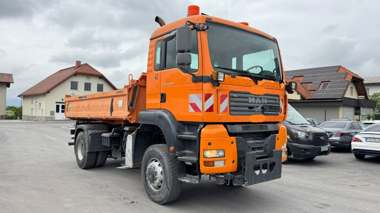 MAN TGA 18.320 4X4 meiller tipper - euro 4 - Volquete camión: foto 3 MAN TGA 18.320 4X4 meiller tipper - euro 4 - Volquete camión: foto 3