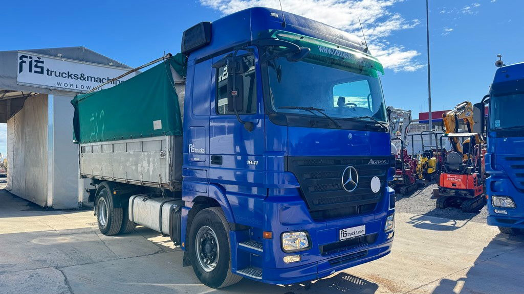 Mercedes-Benz Actros 1841 L 4x2 tipper - tarpaulin - euro 5 - Volquete camión: foto 3 Mercedes-Benz Actros 1841 L 4x2 tipper - tarpaulin - euro 5 - Volquete camión: foto 3