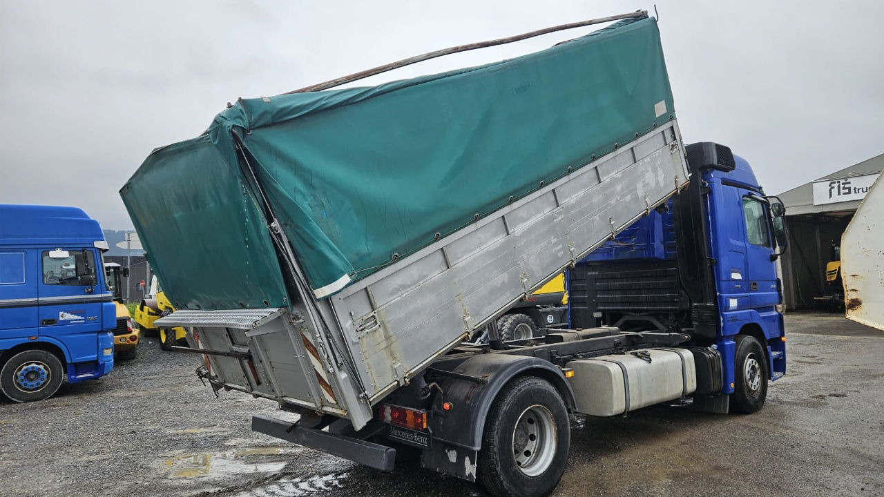 Mercedes-Benz Actros 1841 L 4x2 tipper - tarpaulin - euro 5 - Volquete camión: foto 3 Mercedes-Benz Actros 1841 L 4x2 tipper - tarpaulin - euro 5 - Volquete camión: foto 3