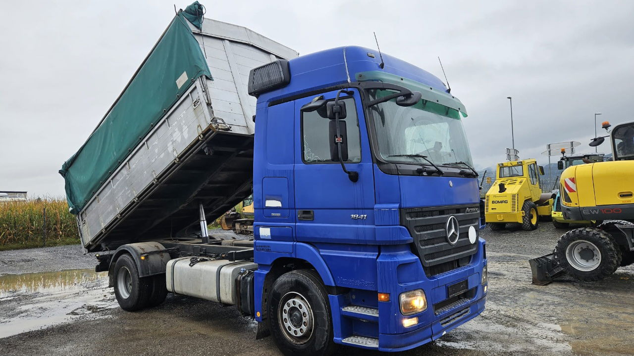 Mercedes-Benz Actros 1841 L 4x2 tipper - tarpaulin - euro 5 - Volquete camión: foto 2 Mercedes-Benz Actros 1841 L 4x2 tipper - tarpaulin - euro 5 - Volquete camión: foto 2