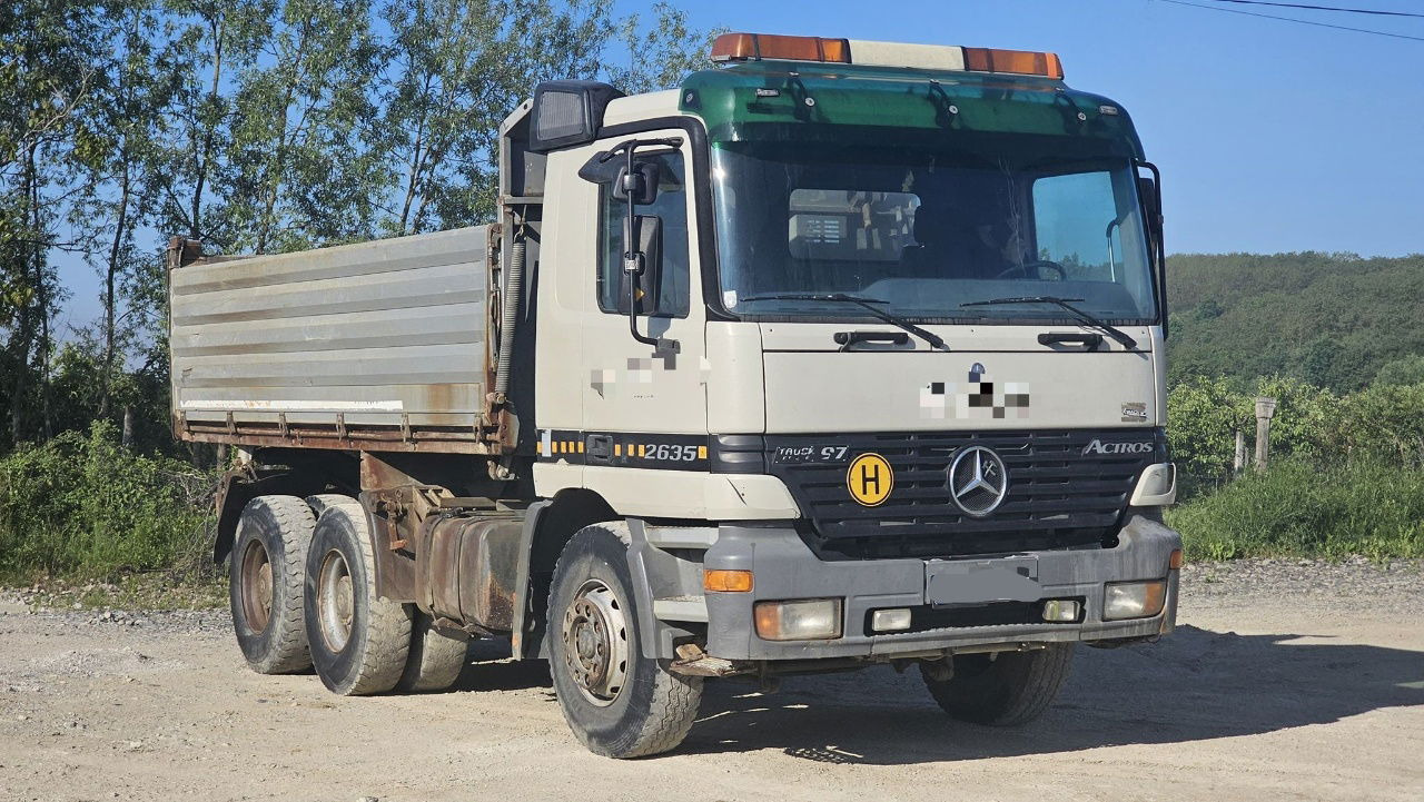 Mercedes-Benz Actros 2635 K 6X4 3 sided tipper - Volquete camión: foto 1 Mercedes-Benz Actros 2635 K 6X4 3 sided tipper - Volquete camión: foto 1