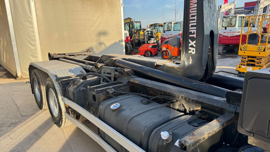 Mercedes-Benz Actros 2641 6x4 hiab abroll tipper - spring complete - Portacontenedore/ Intercambiable camión: foto 4 Mercedes-Benz Actros 2641 6x4 hiab abroll tipper - spring complete - Portacontenedore/ Intercambiable camión: foto 4