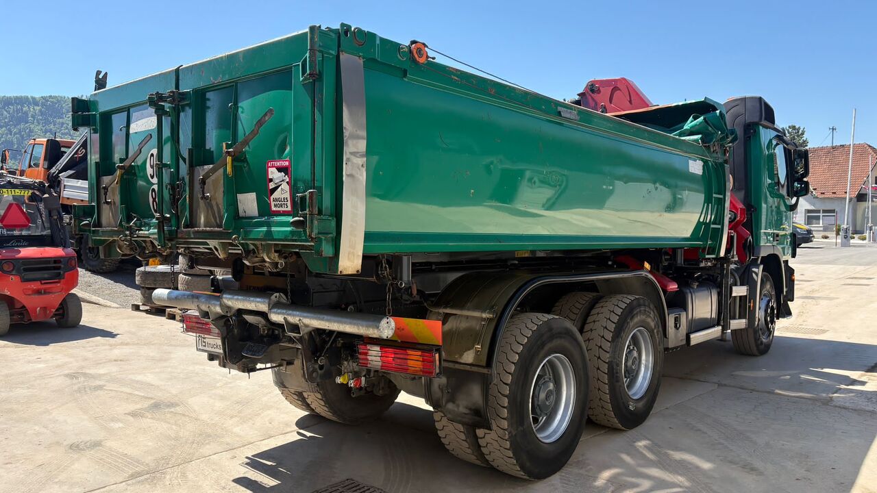 Mercedes-Benz Actros 3341 6X4 Tipper Bordmatic - Crane HMF 1730-K2 - Volquete camión, Camión grúa: foto 4 Mercedes-Benz Actros 3341 6X4 Tipper Bordmatic - Crane HMF 1730-K2 - Volquete camión, Camión grúa: foto 4