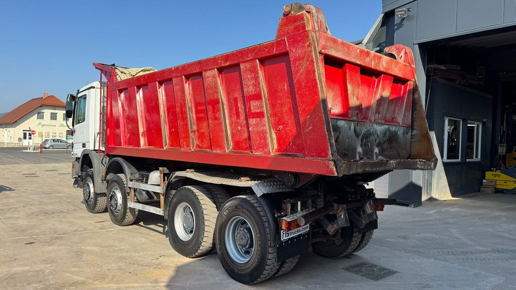 Mercedes-Benz Actros 4141 K 8x6 tipper - 18m3 - Volquete camión: foto 5 Mercedes-Benz Actros 4141 K 8x6 tipper - 18m3 - Volquete camión: foto 5