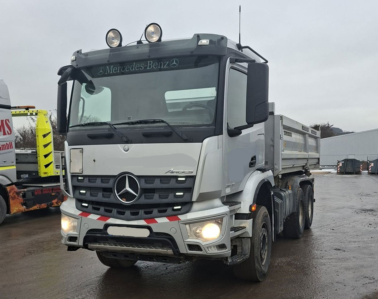 Mercedes-Benz Arocs 2643 6X4 meiller bordmatic tipper - Volquete camión: foto 1 Mercedes-Benz Arocs 2643 6X4 meiller bordmatic tipper - Volquete camión: foto 1