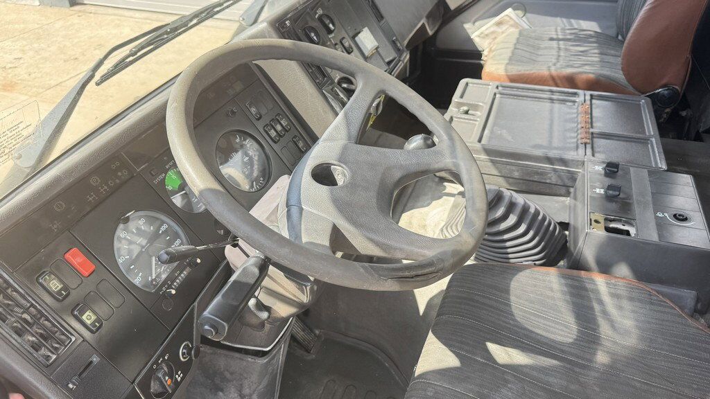 Camión hormigonera Mercedes-Benz SK 2527 6x4 Mixer 7M3: foto 19 Camión hormigonera Mercedes-Benz SK 2527 6x4 Mixer 7M3: foto 19
