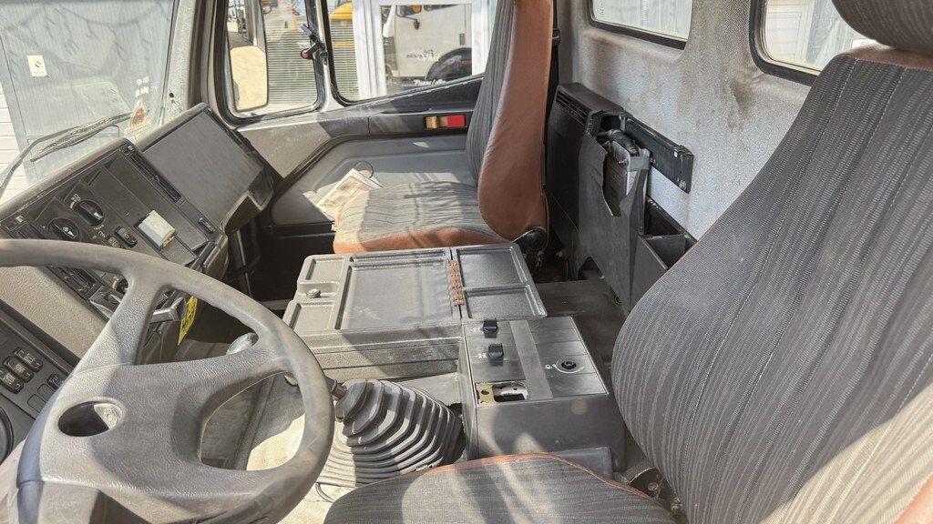 Camión hormigonera Mercedes-Benz SK 2527 6x4 Mixer 7M3: foto 20