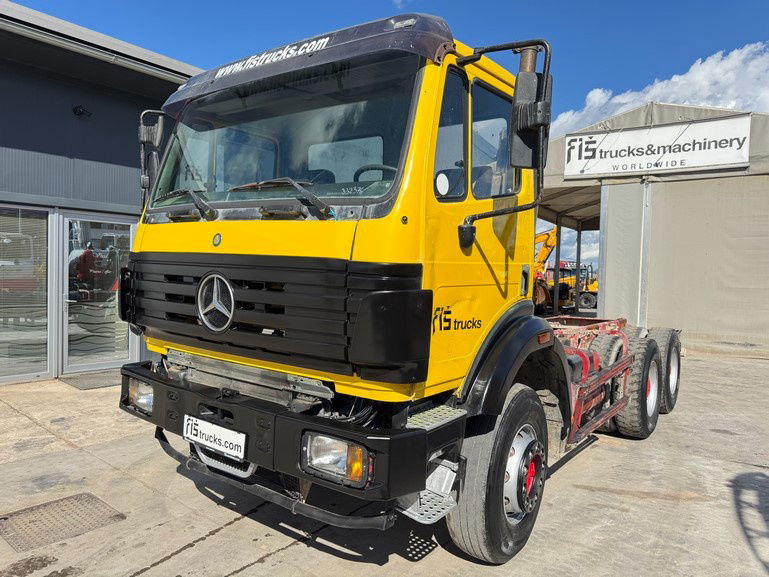 Mercedes-Benz SK 2627 6x4 chassis - V6 - full spring - Chasis camión: foto 1 Mercedes-Benz SK 2627 6x4 chassis - V6 - full spring - Chasis camión: foto 1