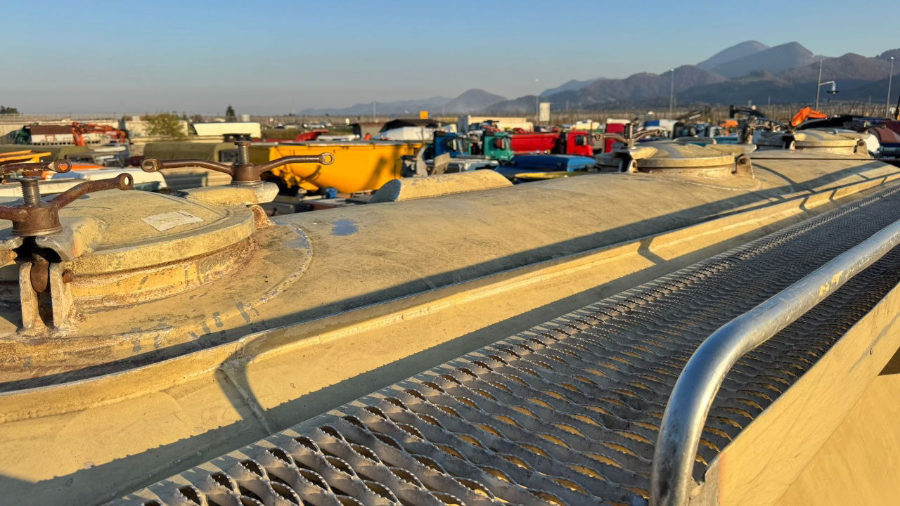 SPITZER Silo Tank - 1987 - 17000 l - Contenedor cisterna: foto 5 SPITZER Silo Tank - 1987 - 17000 l - Contenedor cisterna: foto 5