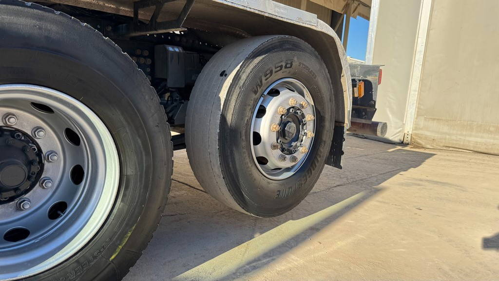 Leasing financiero de Scania P 360 6x2 palfinger abroll tipper - steering axle  leasing Scania P 360 6x2 palfinger abroll tipper - steering axle: foto 14