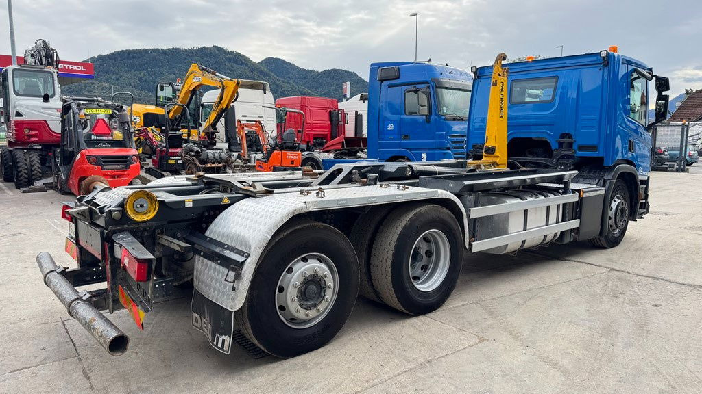 Scania P 360 6x2 palfinger abroll tipper - steering axle - Portacontenedore/ Intercambiable camión: foto 5 Scania P 360 6x2 palfinger abroll tipper - steering axle - Portacontenedore/ Intercambiable camión: foto 5