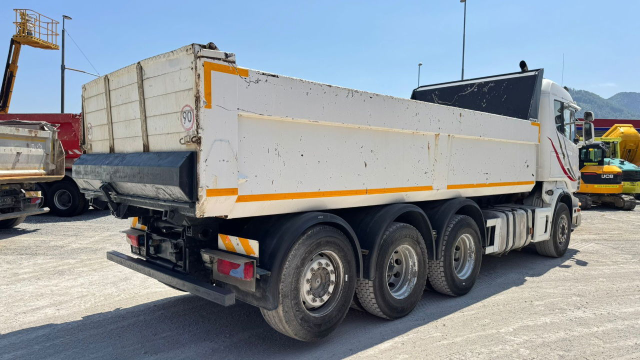 Scania R480 8x4 tipper - lifitng axle - Volquete camión: foto 4 Scania R480 8x4 tipper - lifitng axle - Volquete camión: foto 4