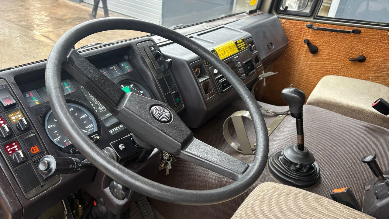 Camión lona Steyr 12M18 4X4 stake body - 62.000km: foto 17