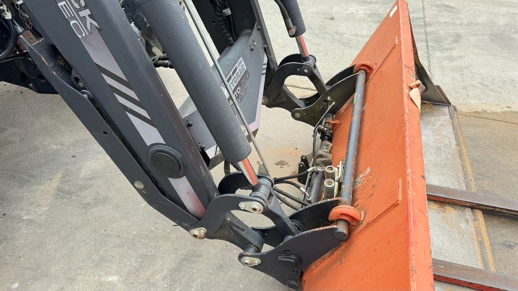 Steyr 6140 Profi 4x4 aut. arm + bucket - Tractor: foto 4 Steyr 6140 Profi 4x4 aut. arm + bucket - Tractor: foto 4