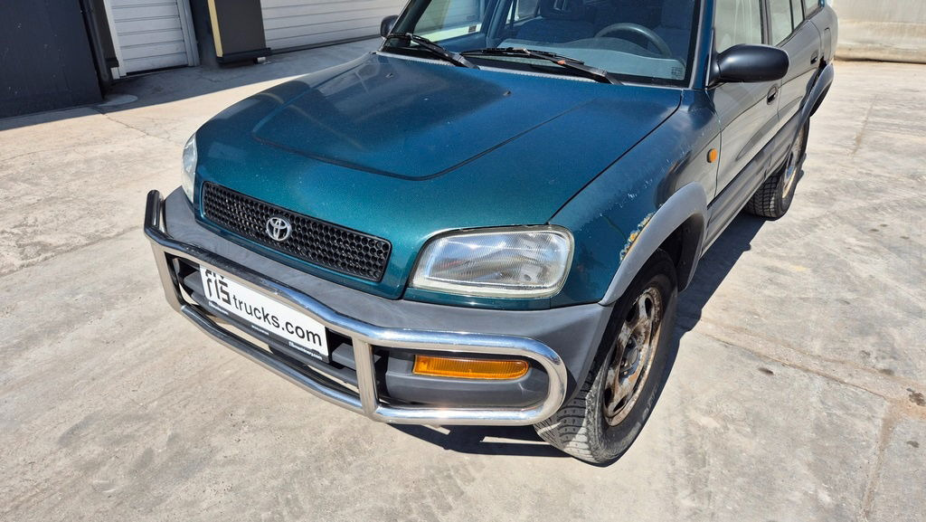 Toyota RAV4 2.0 - Petrol - Automatic - SUV/ Todoterreno: foto 2 Toyota RAV4 2.0 - Petrol - Automatic - SUV/ Todoterreno: foto 2