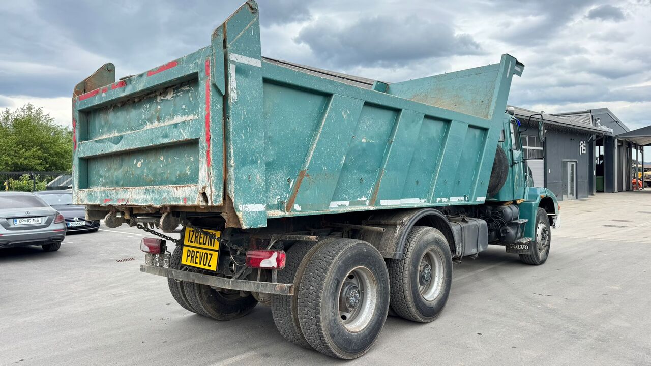 Volvo N 12 6X4 tipper - TD 122 - Volquete camión: foto 5 Volvo N 12 6X4 tipper - TD 122 - Volquete camión: foto 5