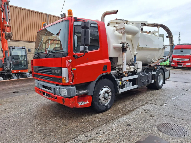 DAF CF 310 - Limpieza de alcantarillado: foto 1 DAF CF 310 - Limpieza de alcantarillado: foto 1