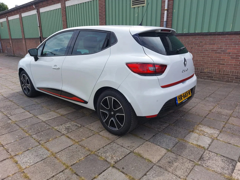 Renault Clio Clio 0.9 TCE - Hatchback: foto 3 Renault Clio Clio 0.9 TCE - Hatchback: foto 3