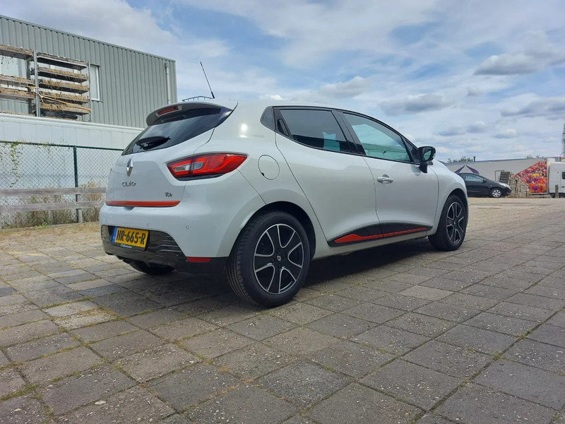Renault Clio Clio 0.9 TCE - Hatchback: foto 4 Renault Clio Clio 0.9 TCE - Hatchback: foto 4