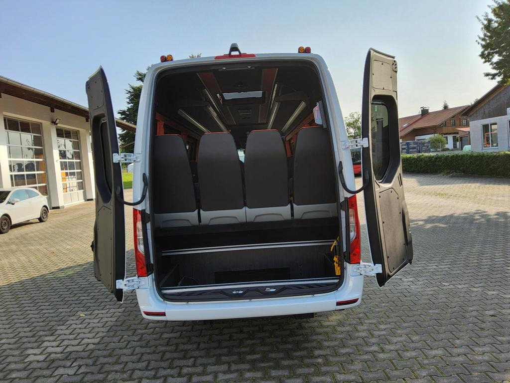 Mercedes Benz 519 cdi Comfort XL 190 PS / 19+1+1 Reise / NEUWAGEN - Minibús, Furgoneta de pasajeros: foto 5 Mercedes Benz 519 cdi Comfort XL 190 PS / 19+1+1 Reise / NEUWAGEN - Minibús, Furgoneta de pasajeros: foto 5