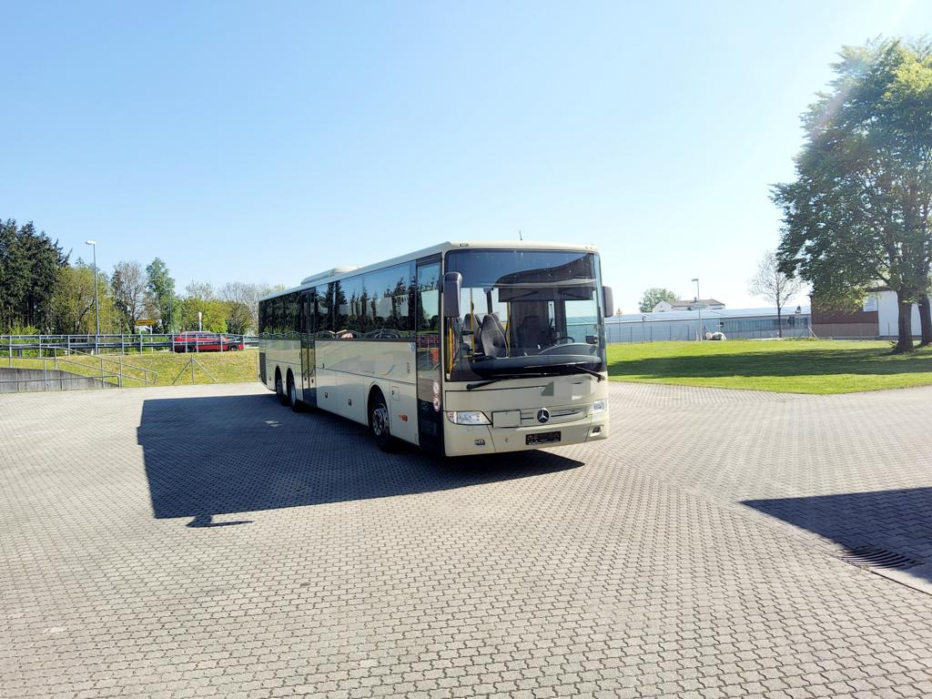Mercedes Benz O 550 Integro L 65 Sitze / 360 PS-Euro 6 / Lift / Automatik - Autobús suburbano: foto 1 Mercedes Benz O 550 Integro L 65 Sitze / 360 PS-Euro 6 / Lift / Automatik - Autobús suburbano: foto 1