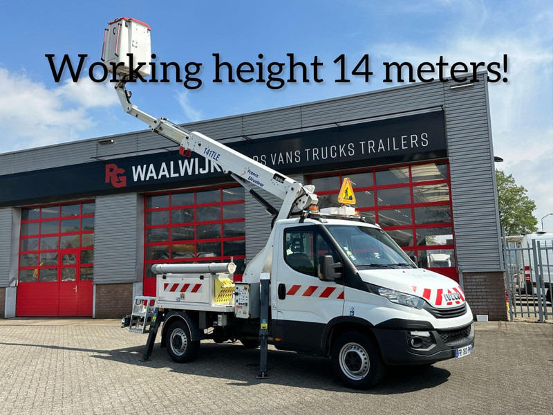 Iveco Daily 35S14 APK 10-07-2026 14 meter, 4x stamped, 413 working hours - Vehículo comercial ligero: foto 1 Iveco Daily 35S14 APK 10-07-2026 14 meter, 4x stamped, 413 working hours - Vehículo comercial ligero: foto 1