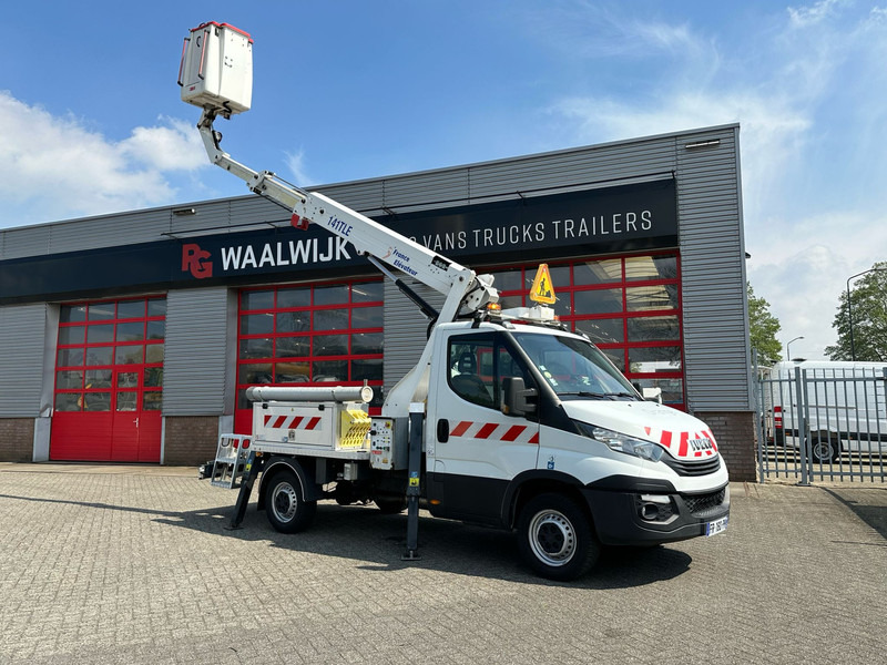 Iveco Daily 35S14 APK 10-07-2026 14 meter, 4x stamped, 413 working hours - Vehículo comercial ligero: foto 2 Iveco Daily 35S14 APK 10-07-2026 14 meter, 4x stamped, 413 working hours - Vehículo comercial ligero: foto 2