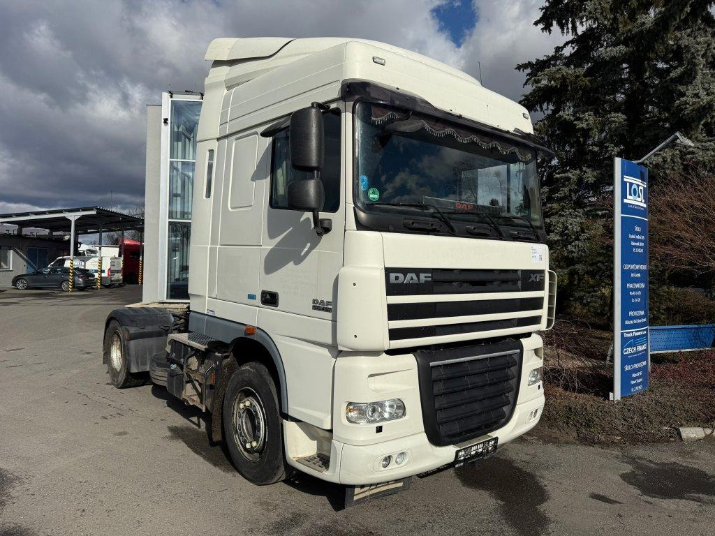 DAF XF105.460 EURO 5 - Cabeza tractora: foto 2 DAF XF105.460 EURO 5 - Cabeza tractora: foto 2