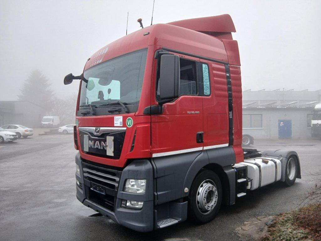 MAN TGX18.460 EURO 6 MEGA/lowdeck NEW TACHO RETARDER - Cabeza tractora: foto 2 MAN TGX18.460 EURO 6 MEGA/lowdeck NEW TACHO RETARDER - Cabeza tractora: foto 2