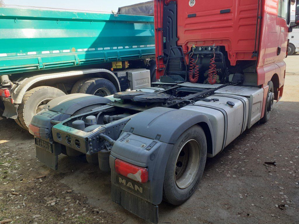 MAN TGX18.460 XLX Motorschaden/engine damage - Cabeza tractora: foto 3 MAN TGX18.460 XLX Motorschaden/engine damage - Cabeza tractora: foto 3