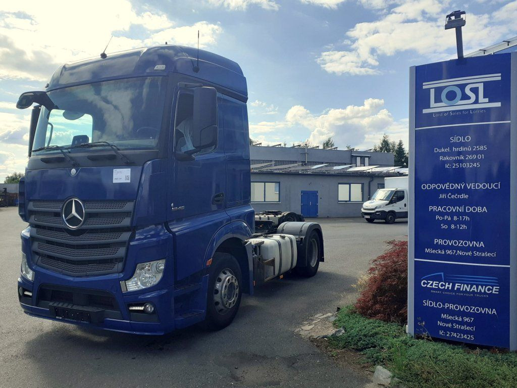 Mercedes-Benz 1846 Actros EURO 6 - Cabeza tractora: foto 1 Mercedes-Benz 1846 Actros EURO 6 - Cabeza tractora: foto 1