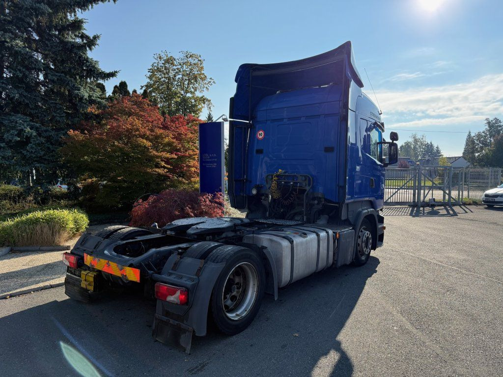 Scania R450 Highline EURO 6 MEGA/lowdeck - Cabeza tractora: foto 4 Scania R450 Highline EURO 6 MEGA/lowdeck - Cabeza tractora: foto 4