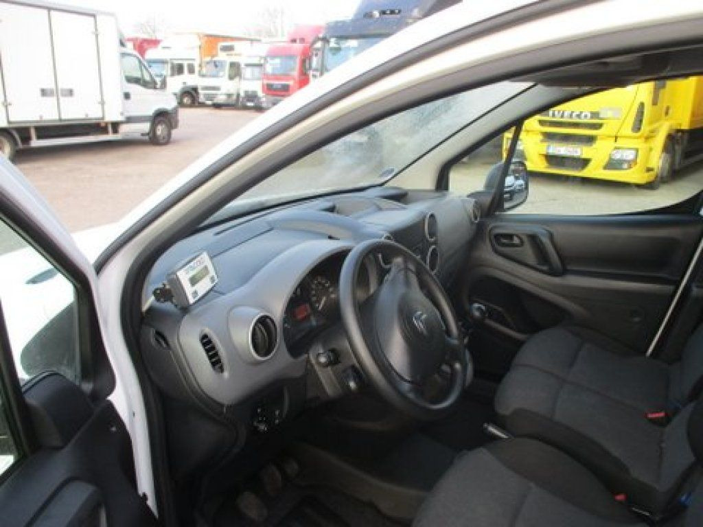 Citroën Berlingo izotherm - Frigorífico furgoneta: foto 5 Citroën Berlingo izotherm - Frigorífico furgoneta: foto 5