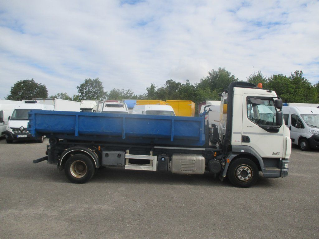 DAF LF 12.250 - Multibasculante camión: foto 5 DAF LF 12.250 - Multibasculante camión: foto 5