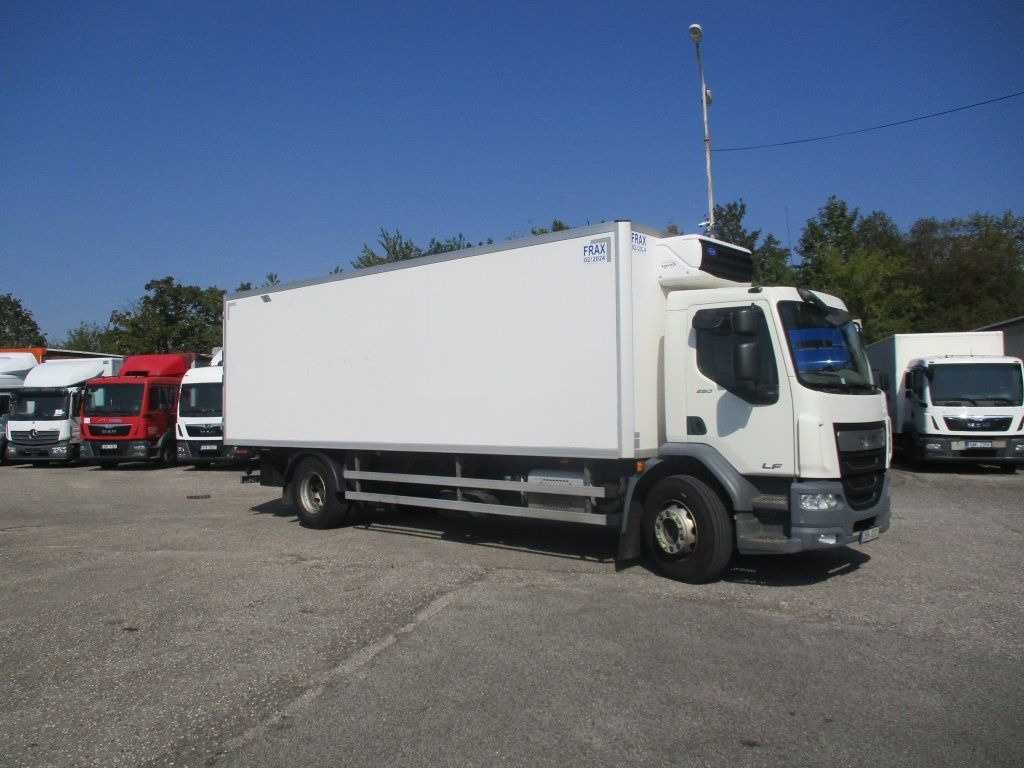 DAF LF 18.260 Xarios 600 DAF LF 18.260 Xarios 600 - Frigorífico camión: foto 2 DAF LF 18.260 Xarios 600 DAF LF 18.260 Xarios 600 - Frigorífico camión: foto 2