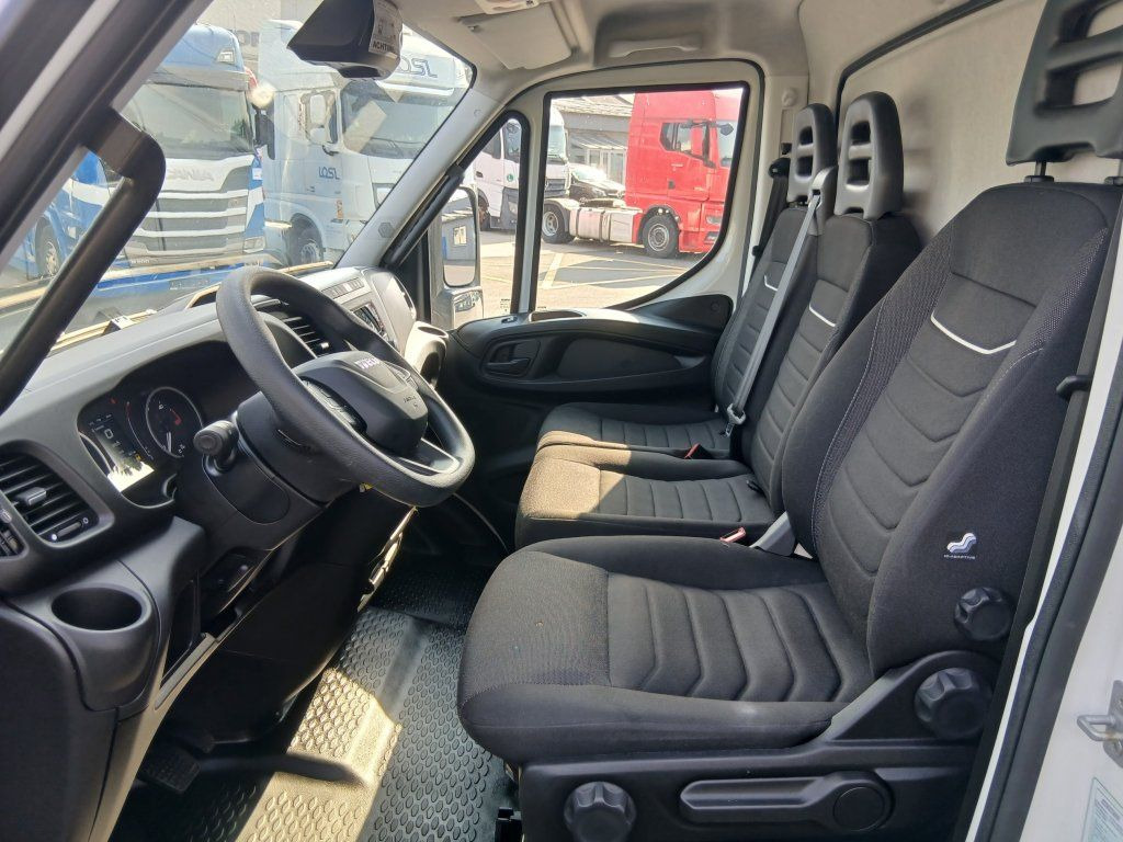 Furgoneta Iveco 72-210 (70C210): foto 14