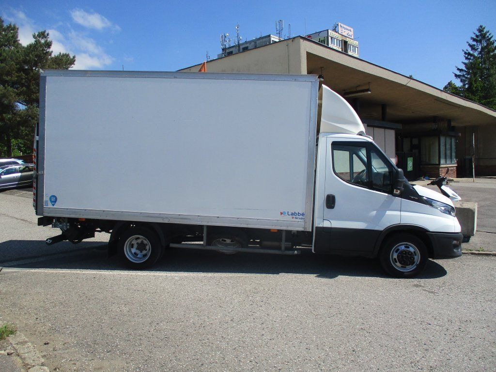 Iveco Daily 35C16 3.0 - Furgoneta: foto 4 Iveco Daily 35C16 3.0 - Furgoneta: foto 4