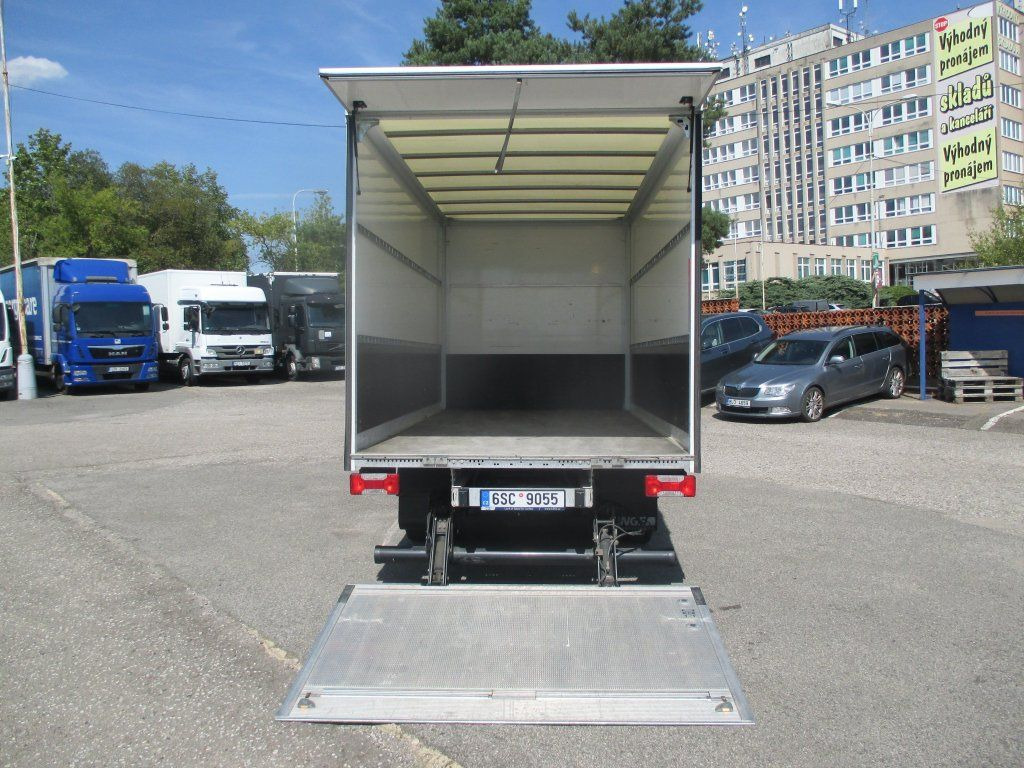 Furgoneta Iveco Daily 35C16: foto 9