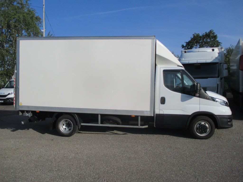 Iveco Daily 35C16 - Furgoneta: foto 4 Iveco Daily 35C16 - Furgoneta: foto 4