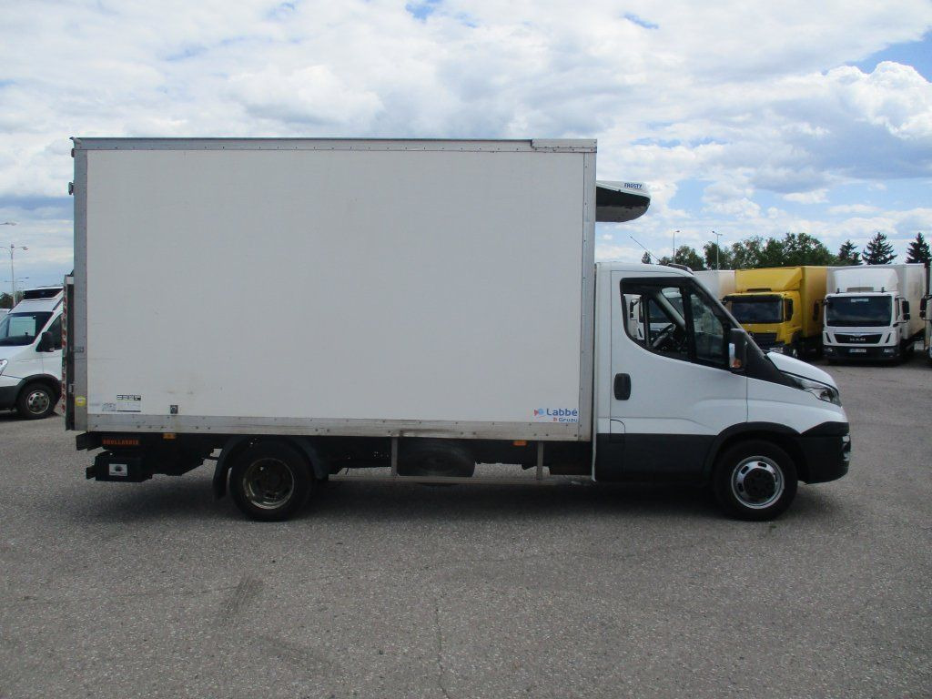 Iveco Daily 35C16 Dhollandia - Frigorífico furgoneta: foto 4 Iveco Daily 35C16 Dhollandia - Frigorífico furgoneta: foto 4