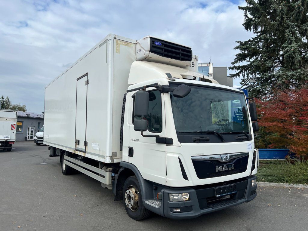 MAN TGL12.220 EURO 6 Carrier Xarios 600 - Frigorífico camión: foto 2 MAN TGL12.220 EURO 6 Carrier Xarios 600 - Frigorífico camión: foto 2