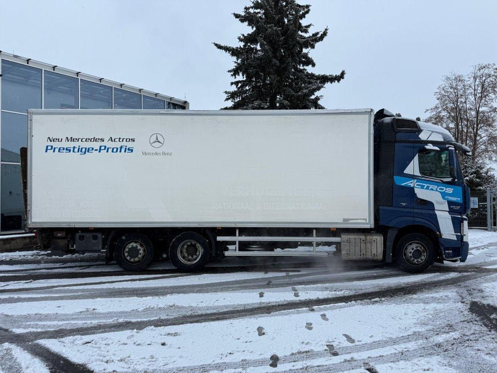 Mercedes-Benz 2542 Actros 6x2 EURO 6 - Frigorífico camión: foto 3 Mercedes-Benz 2542 Actros 6x2 EURO 6 - Frigorífico camión: foto 3