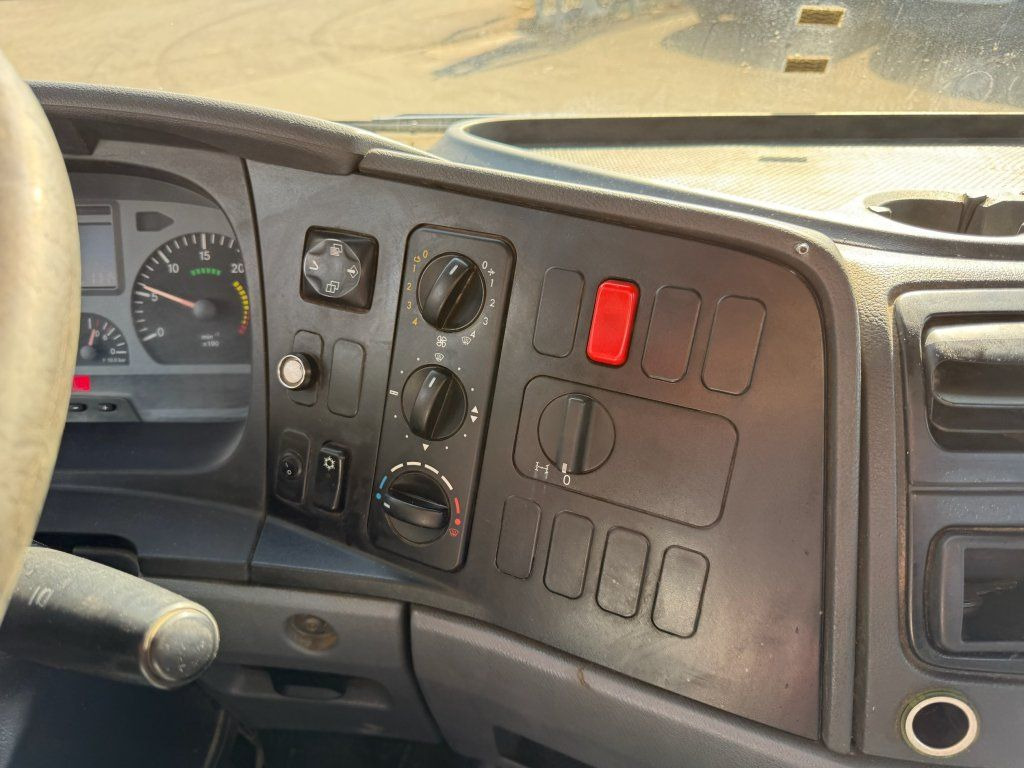Multibasculante camión Mercedes-Benz 916 Atego EURO 4: foto 16