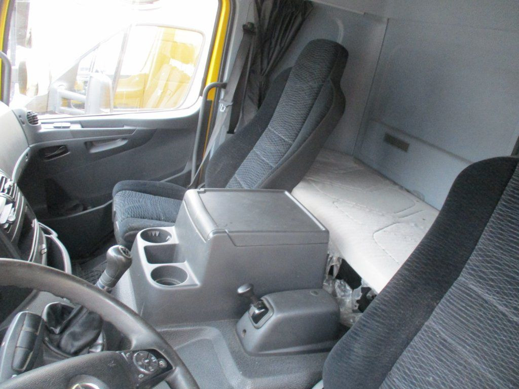 Mercedes-Benz Atego 210, Liege - Furgoneta: foto 4 Mercedes-Benz Atego 210, Liege - Furgoneta: foto 4