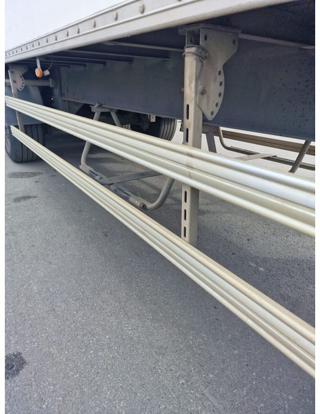 Fruehauf - Caja cerrada semirremolque: foto 4 Fruehauf - Caja cerrada semirremolque: foto 4