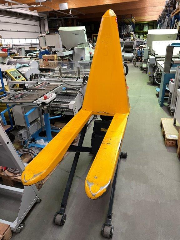 5 (five) scissor pallet truck with electric drive and quick lift pump Jungheinrich model TMX-E 10 - Transpaleta: foto 3 5 (five) scissor pallet truck with electric drive and quick lift pump Jungheinrich model TMX-E 10 - Transpaleta: foto 3