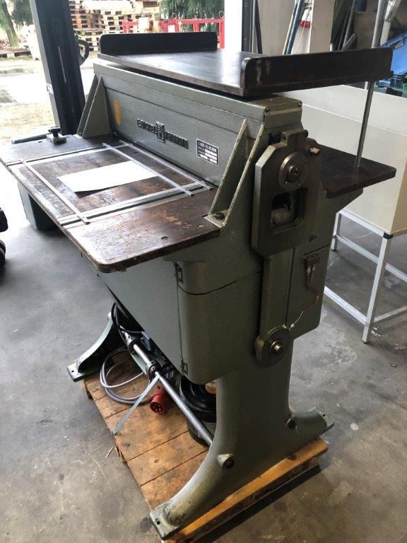 Bickel HK 3-68 Motor Grooving and Perforating Machine - Hendadora y perforadora: foto 2 Bickel HK 3-68 Motor Grooving and Perforating Machine - Hendadora y perforadora: foto 2