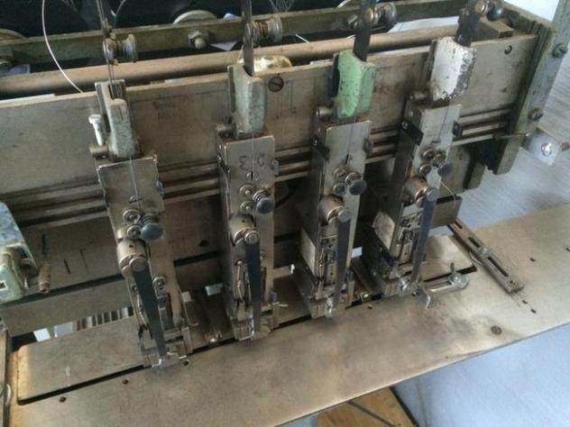 Bostitch M 17 multi head wire stitching machine - Máquina de impresión: foto 2 Bostitch M 17 multi head wire stitching machine - Máquina de impresión: foto 2