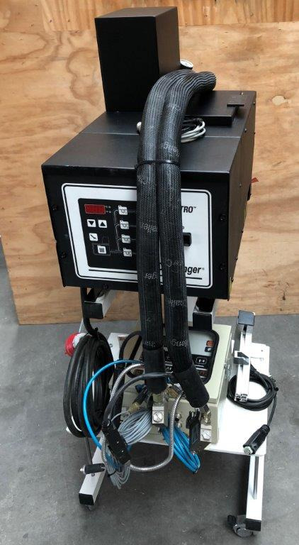 Dynatec Quattro Challenger glue melter with two application nozzles Dy 2002 control unit for 8 channels - Máquina de impresión: foto 1 Dynatec Quattro Challenger glue melter with two application nozzles Dy 2002 control unit for 8 channels - Máquina de impresión: foto 1